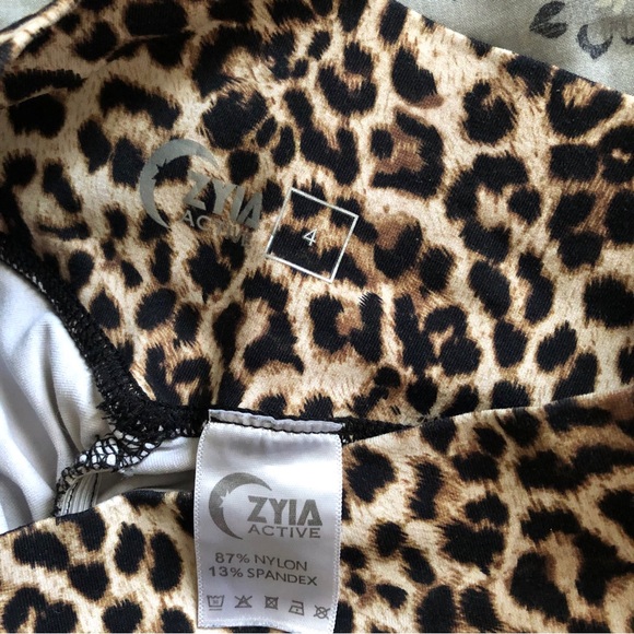 ZIYA Active Leopard Brilliant Scrunchy What Hi-Rise 7/8 length - size 4 - Picture 5 of 6